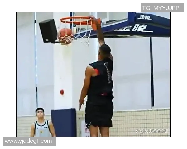 广东新援出战成疑，山东18岁新星迎CBA首秀，新疆签1米96后卫