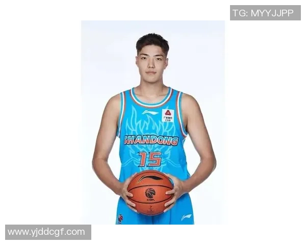 CBA最贵的替补中锋!年薪600万,场均4分2篮板表现平平