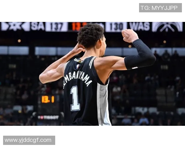 文班亚马成历史砍25+10板+5助+5三分场次最多的中锋